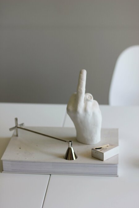 Hand EMPIRE