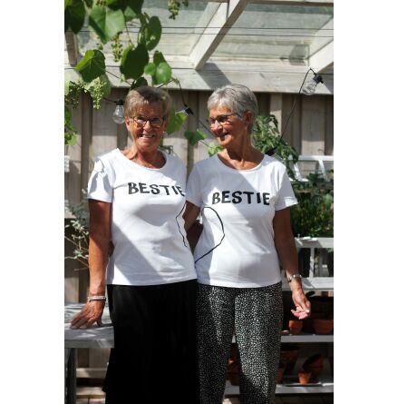 T-shirt BESTIE 