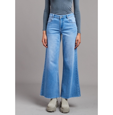 Jeans FLARE (endast storlek XS kvar)