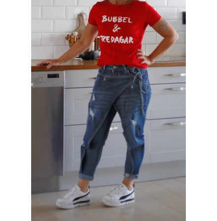 Jeans med knyt (endast small kvar)