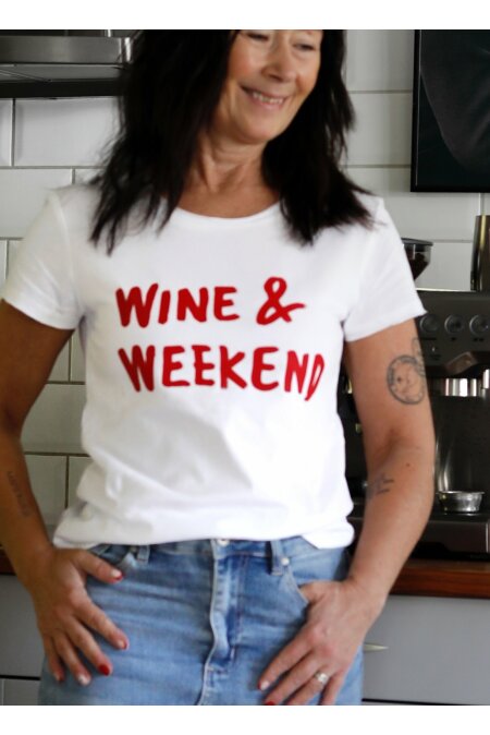 T-shirt WINE &amp; WEEKEND 