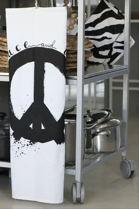 Kkshandduk PEACE vit