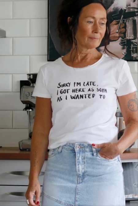 T.shirt SORRY I`M LATE (fler färger) T.shirt SORRY I`M LATE (fler färger)