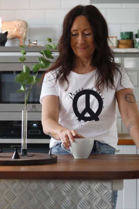 T-shirt PEACE &amp; LOVE