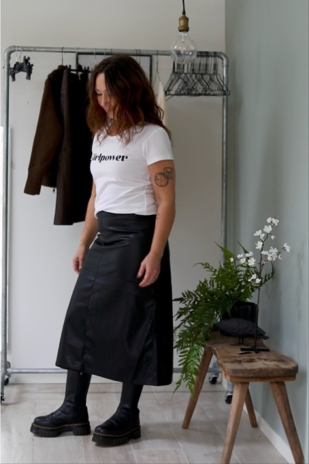 Kjol skinnimitation svart